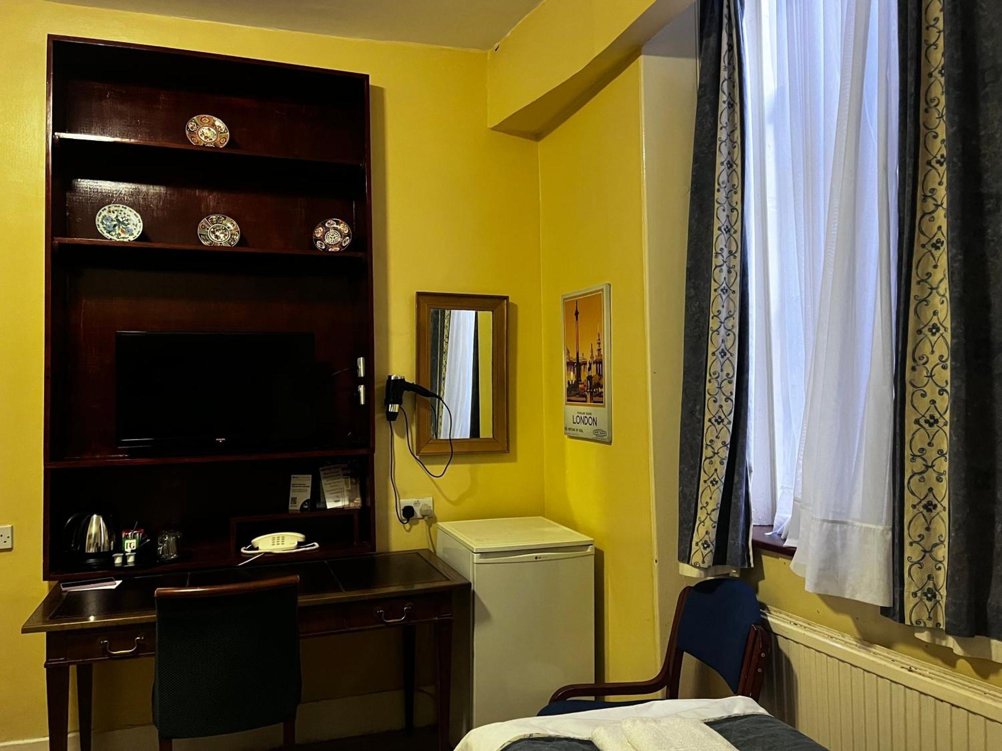 Dolphin Hotel Λονδίνο Δωμάτιο φωτογραφία